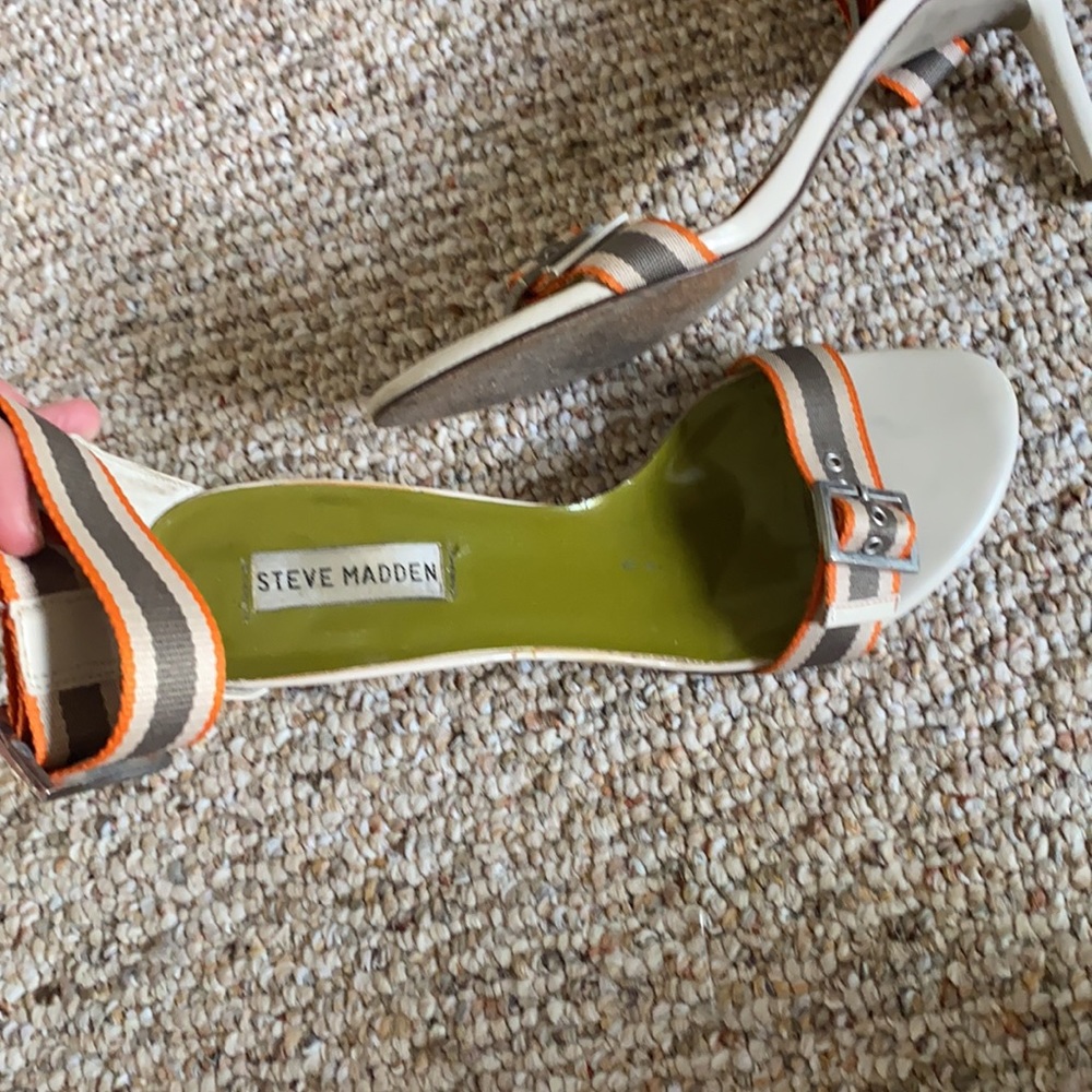 Open toe heels - Picture 4 of 4
